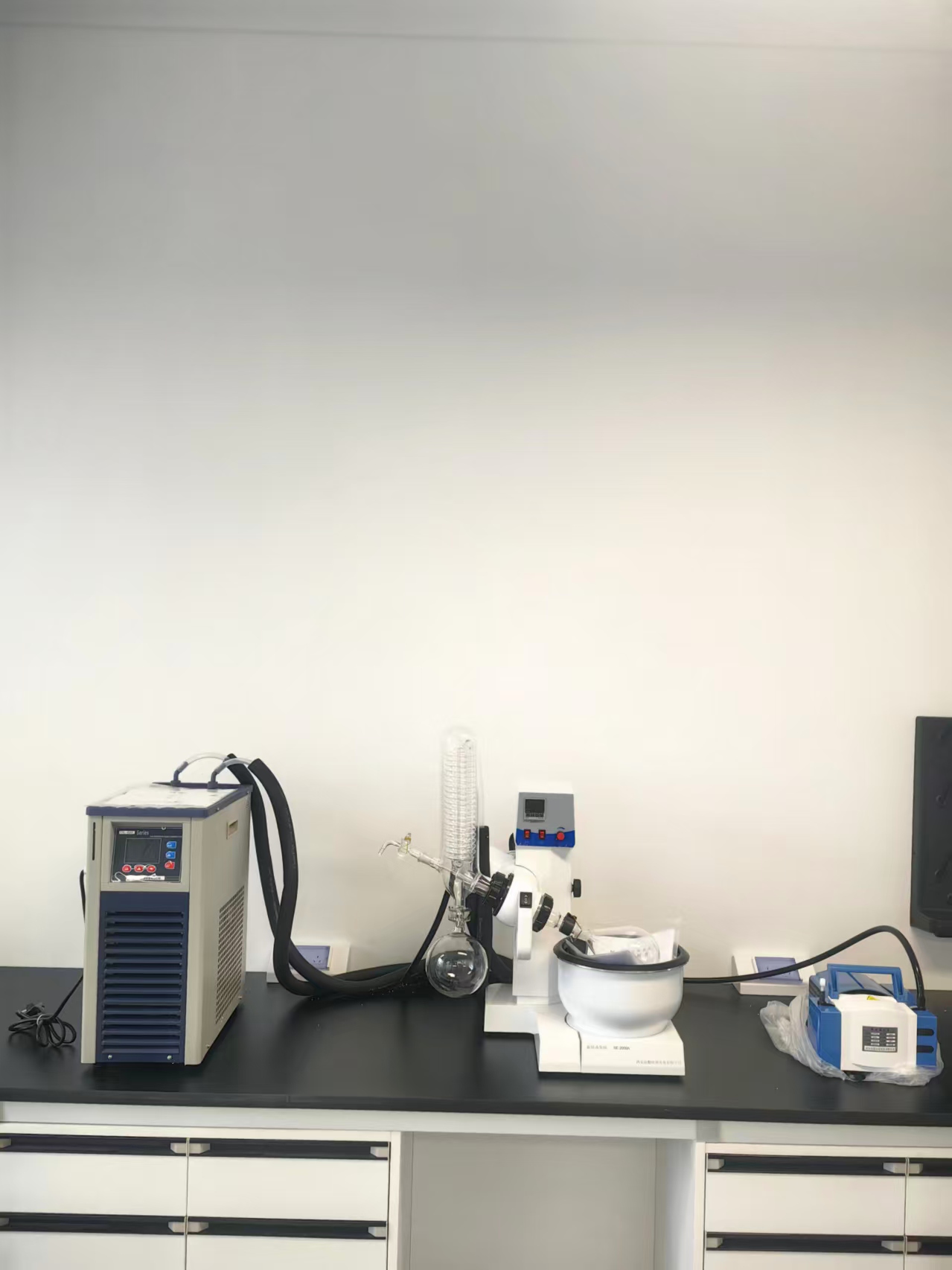 低温冷却液循环泵DL-400+旋转蒸发仪RE-2000A+循环水式真空泵SHB-III组合LY45-DL-400+RE20000A+SHB-III