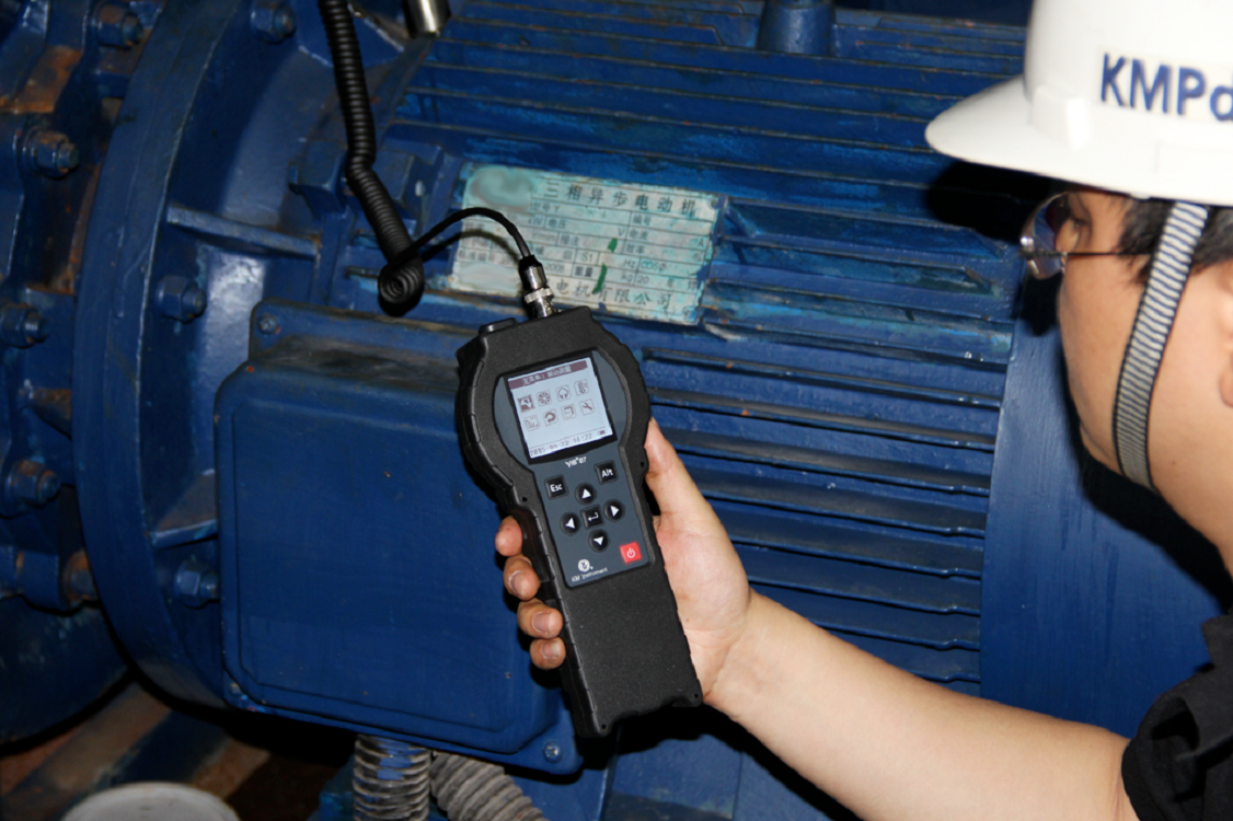 多功能型机械振动分析仪VIB07